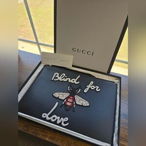 LIKE NEW Gucci Bee Black 'Blind for Love' Clutch- Full Inclusion